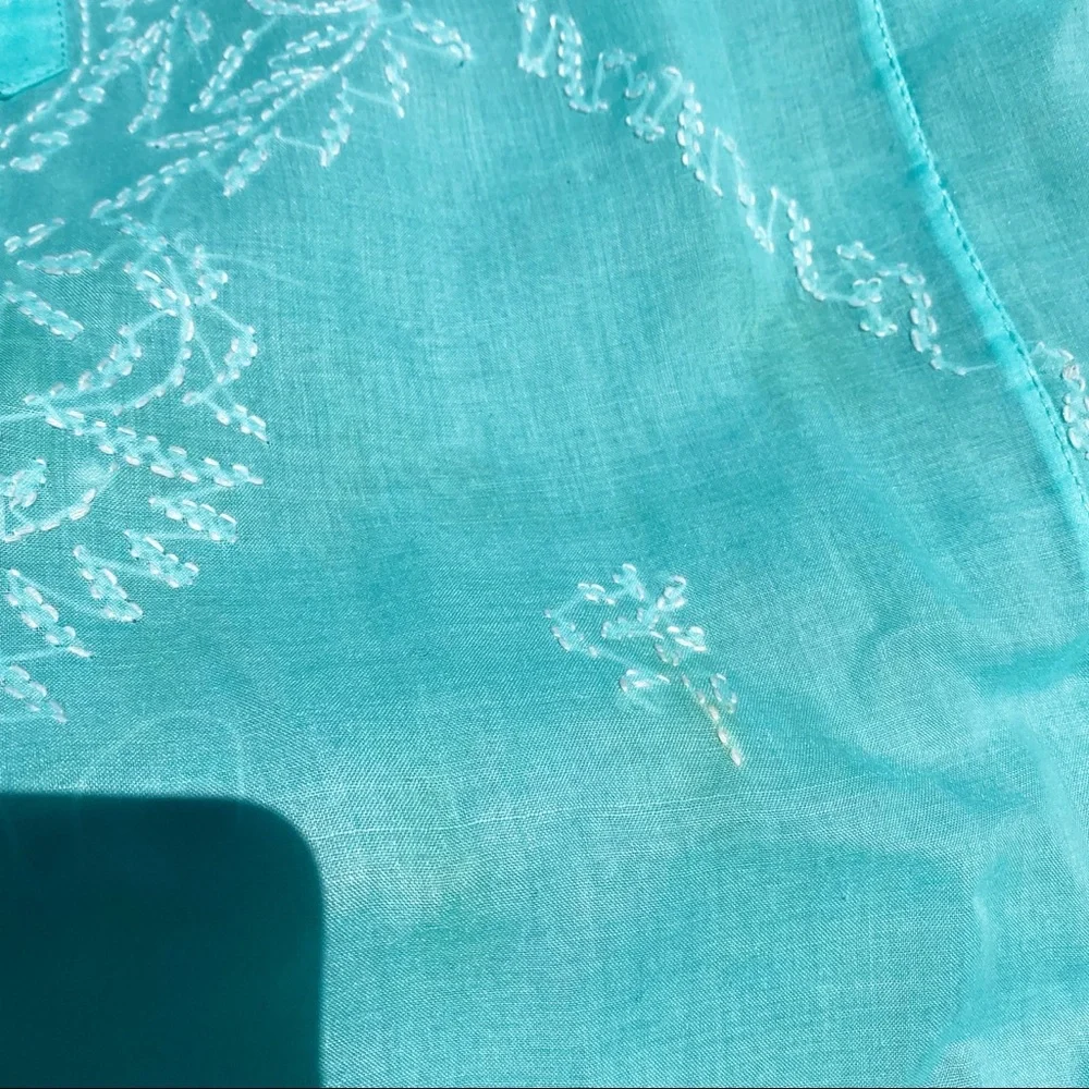 🐚 AQUA BLUE WHITE EMBROIDERED BEACH COVERUP! - Picture 12 of 13